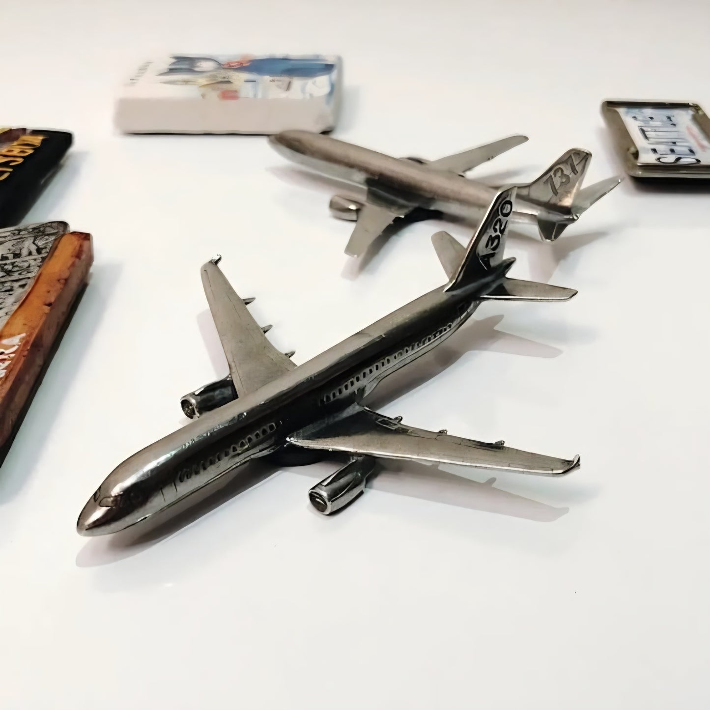 BOEING 737 PEWTER MAGNET Speedbird Aviation