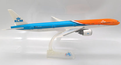 Boeing 777-300ER - KLM Plastic model PPC