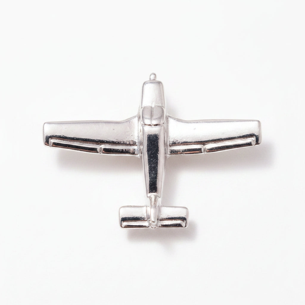 Piper Cherokee Large Pin Badge Clivedon